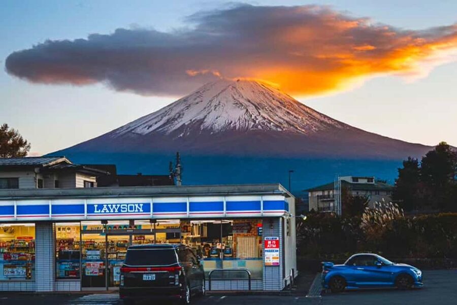Mount Fuji 1-Day Trip: the Hottest Photography Tour - Arakurayama Sengen Park and the 397 steps