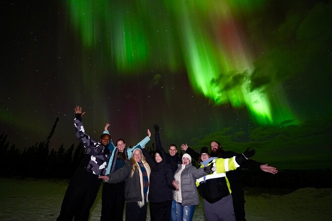 Mountaintop 360° Best Alaskan Cabin with Photography @Aurora Camp - The hosts and the feel of the evening