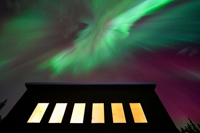 Mountaintop 360° Best Alaskan Cabin with Photography @Aurora Camp - Who should book this experience?
