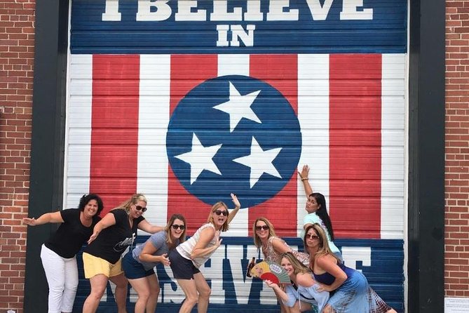 Murals of Nashville Instagram Tour by Golf Cart - Photo time, group pace, and the real value
