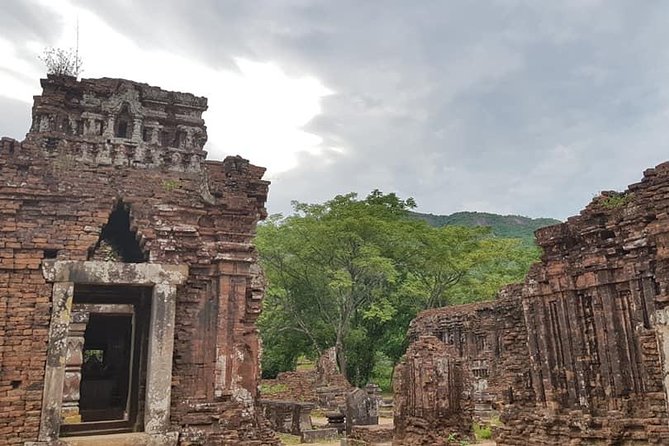 MY SON Early Morning Tour to avoid crowd,Take Nice Photos &Back by Private Boat - Kim Bong Carpentry Village in 20 minutes