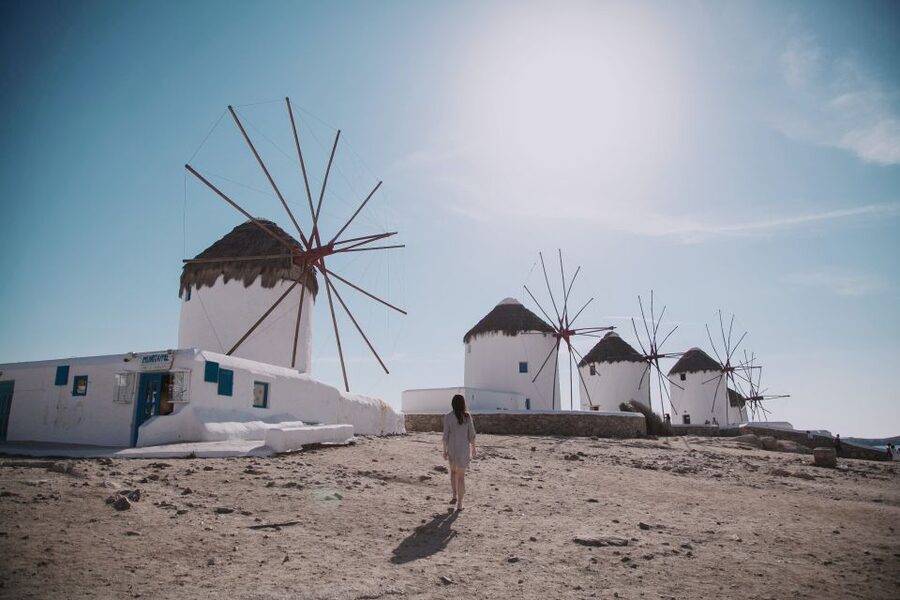 Mykonos: Photo Shoot with a Private Vacation Photographer - Why a Mykonos photo shoot can be worth your time