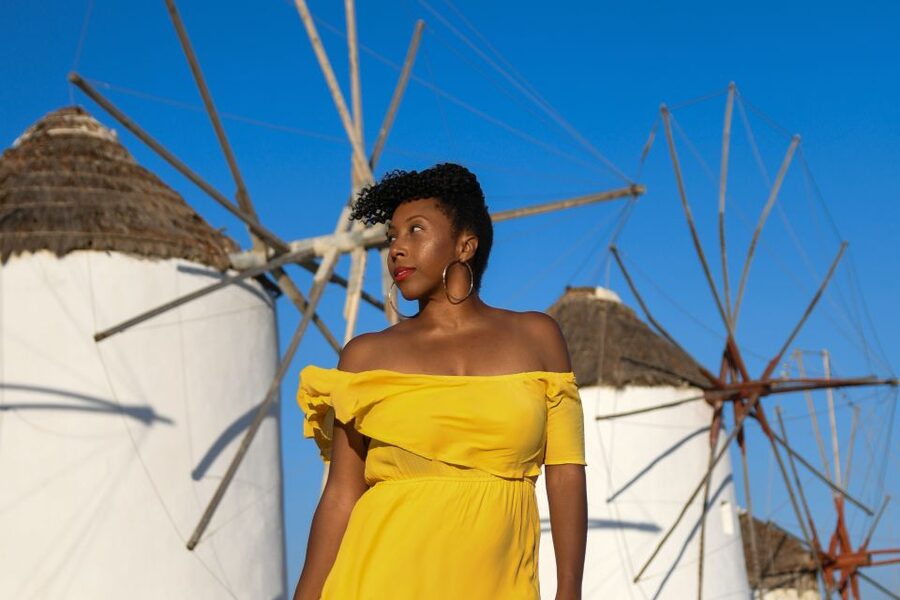Mykonos: Photo Shoot with a Private Vacation Photographer - Small details that can make the shoot better