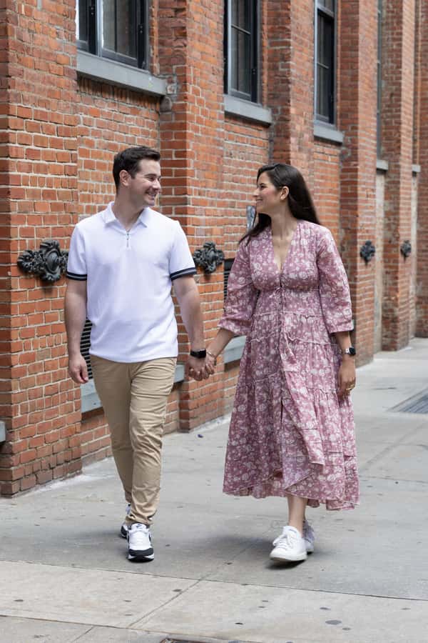 New York City or Brooklyn: Photoshoot in Iconic Locations - Timing, weather, and comfort