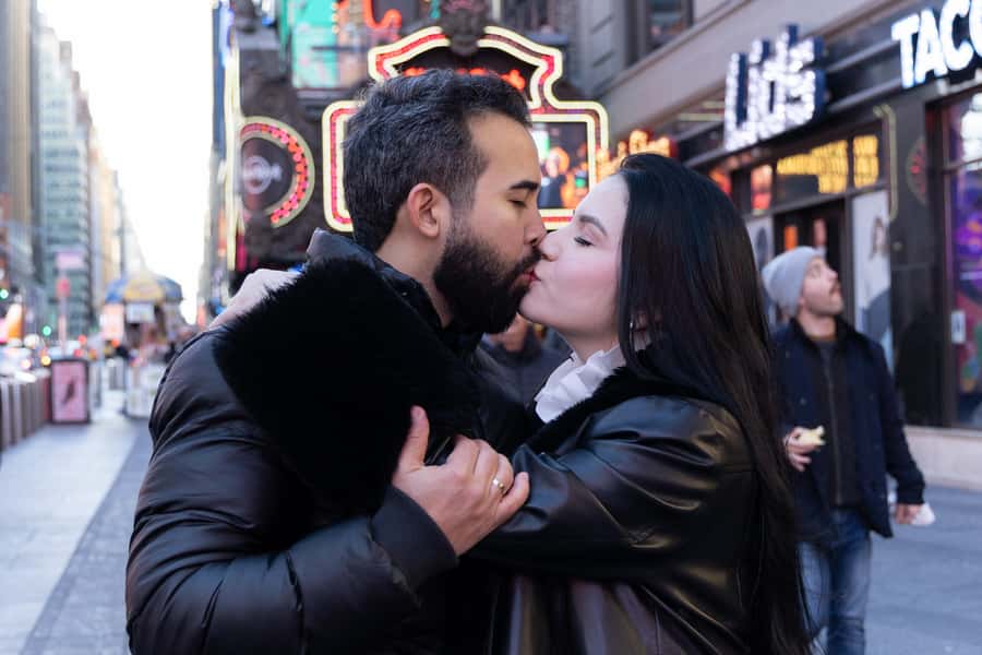 New York City: Photoshoot - Times Square - Meeting at Hard Rock Cafe and getting started
