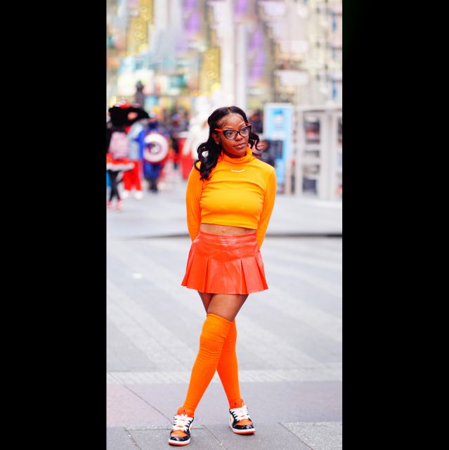 New York City: Solo or Couples Photoshoot in Times Square! - Who should book this experience