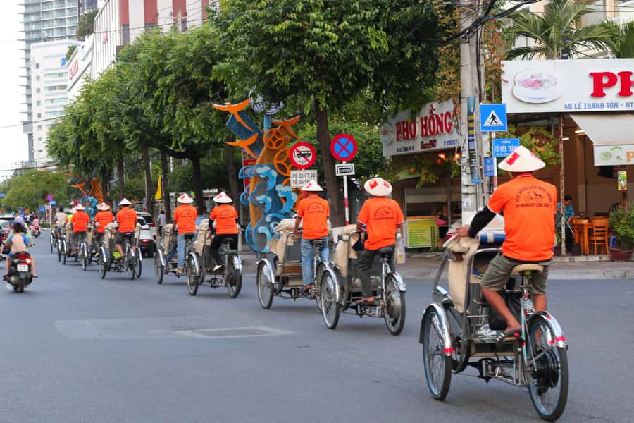 Nha Trang: Ao Dai Photoshoot with Cyclo Ride - Long Son Pagoda and the second photo stop