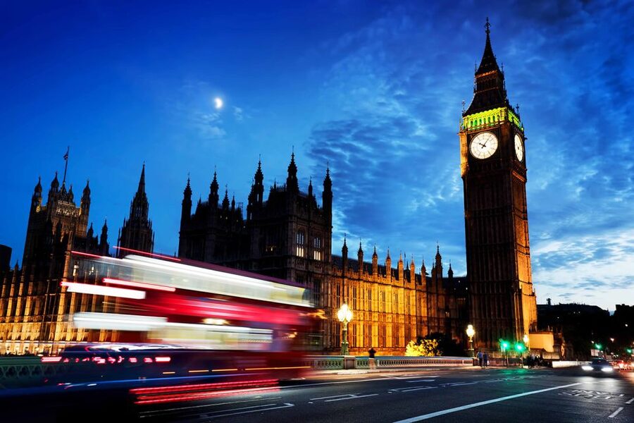 Night Photography Tour in London - Meeting outside Westminster Station