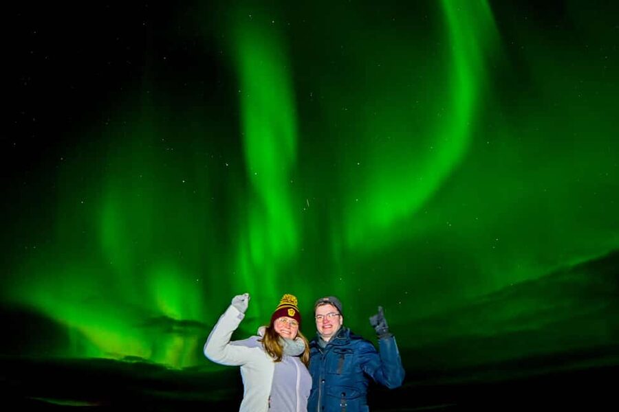 Northern Lights: 4x4 Adventure with Treats, Photos & Cocoa - Why the 4x4 minibus changes the evening