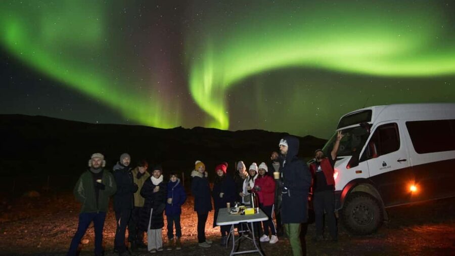Northern Lights: 4x4 Adventure with Treats, Photos & Cocoa - What happens at pickup and on the road