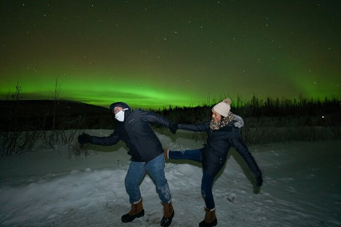 Northern Lights Aurora Tour with FREE Photography - Free photos without frozen fingers