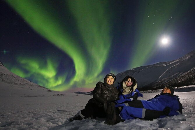 Northern Lights Chase with Photography from Tromsø - Leaving Tromsø after dark