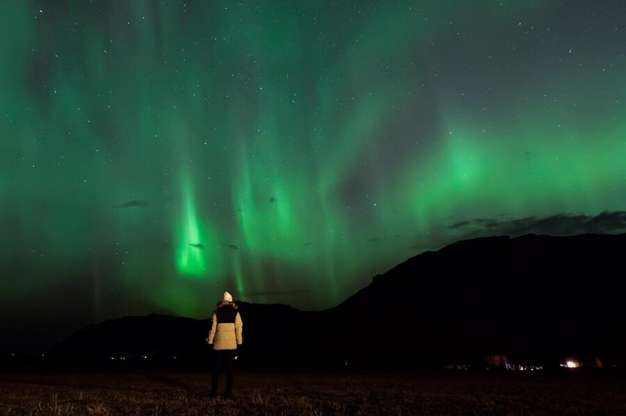 Northern Lights in Mini Bus, Photos, Hot Cocoa and Pastries - Leaving Reykjavik for darker skies