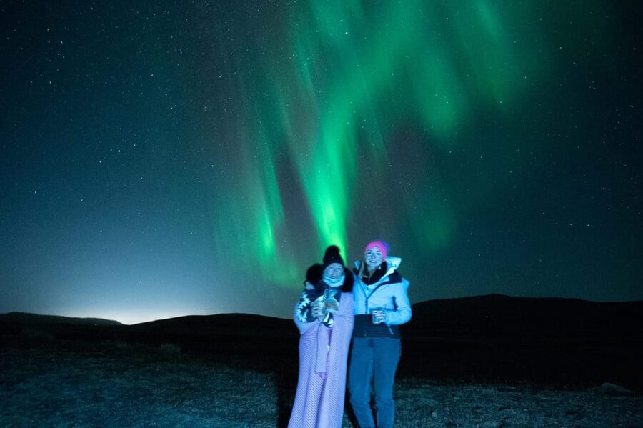 Northern Lights in Mini Bus, Photos, Hot Cocoa and Pastries - Why clear skies matter more than a fixed destination