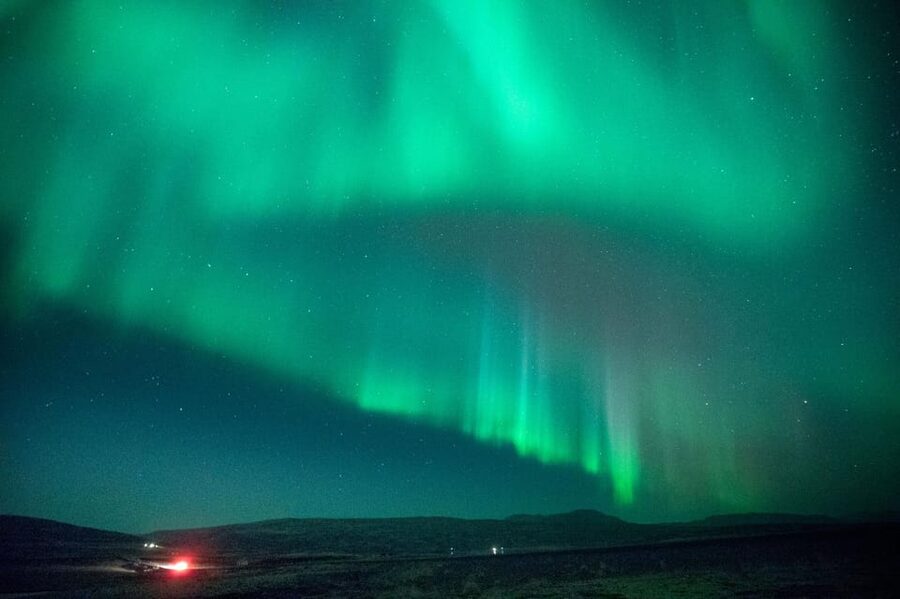 Northern Lights in Mini Bus, Photos, Hot Cocoa and Pastries - Understanding the Aurora with guide Tomas