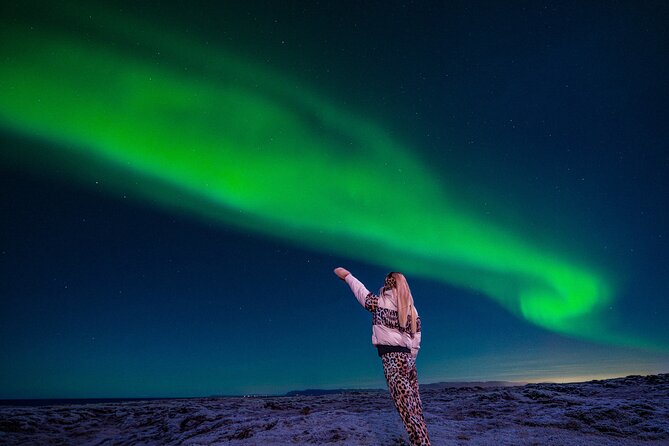 Northern Lights Jeep Tour - Icelandic Guide | Photos | Cocoa - Hot chocolate makes the waiting easier