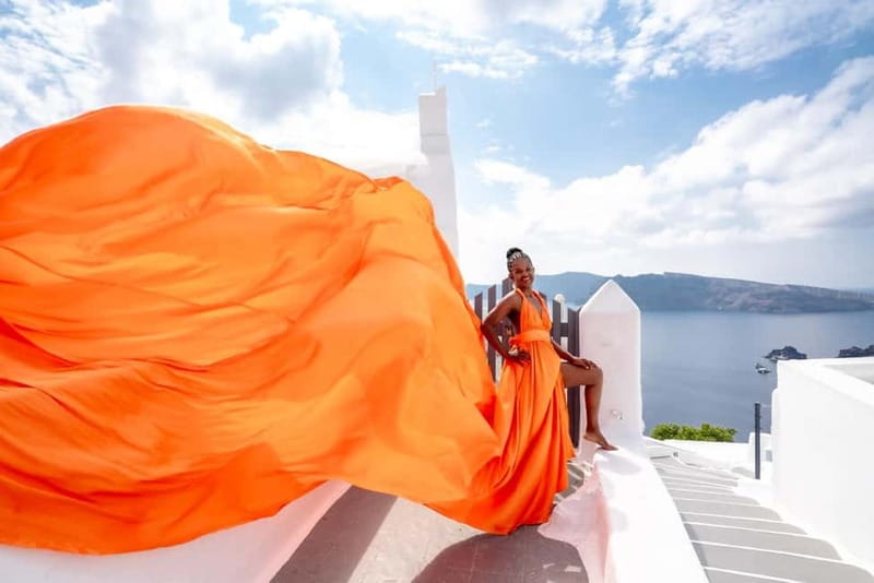 Oia: Santorini Photoshoot with Flying Dress Rental Option - Choosing the Flyoia Dress