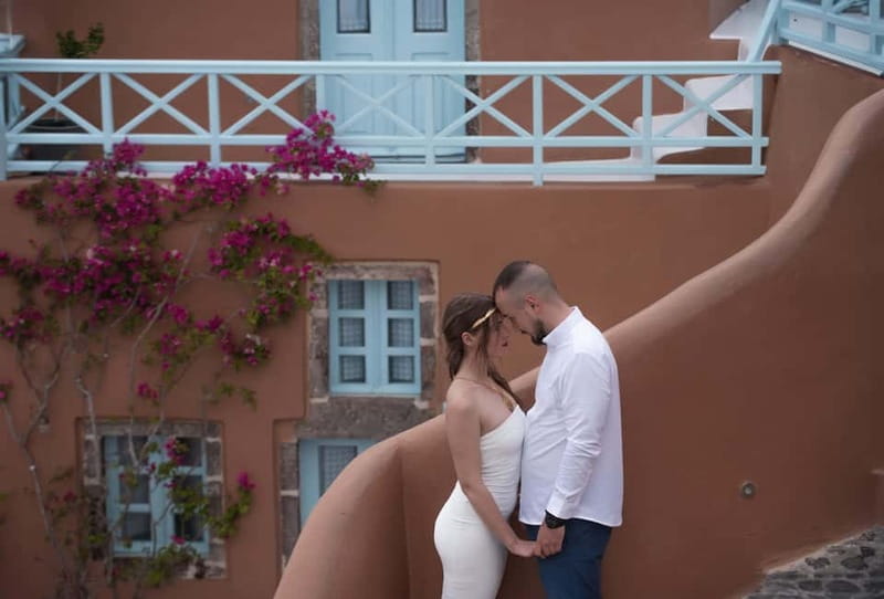 Oía: Santorini Professional Photoshoot with Edited Photos - The camera work and final image selection