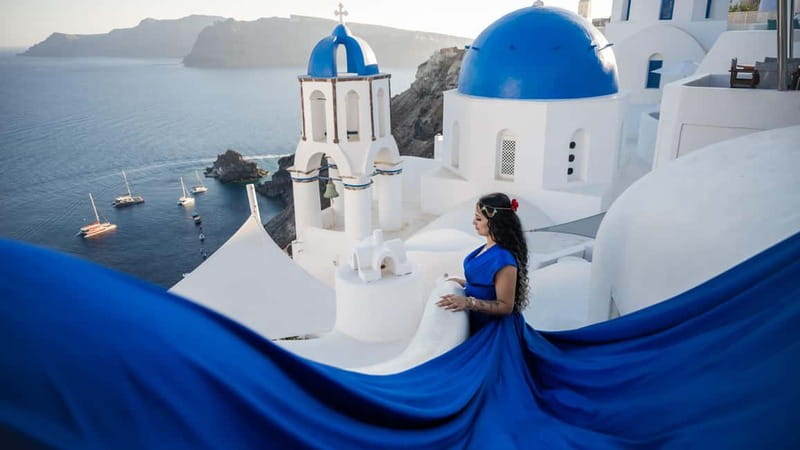 Oía: Santorini Professional Photoshoot with Edited Photos - Meeting Shaqayeq at the church square