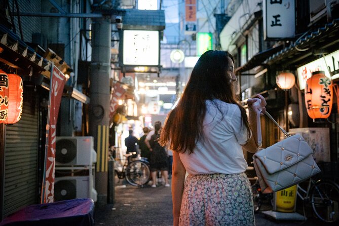 Osaka Dotonbori Night Photoshoot Private | Pro Photographer - Meeting under the Glico Running Man