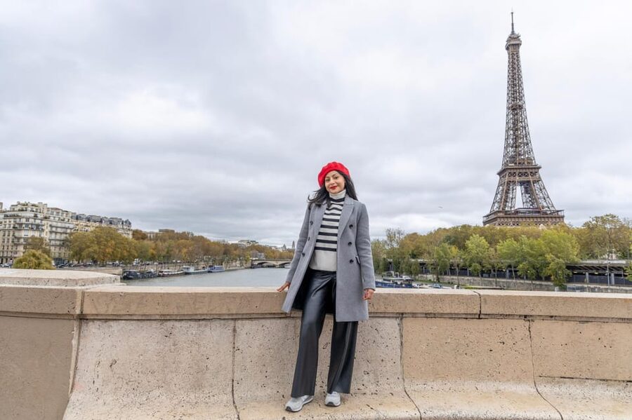 Paris: Eiffel Area Private Photoshoot - Weather, clothing, and timing