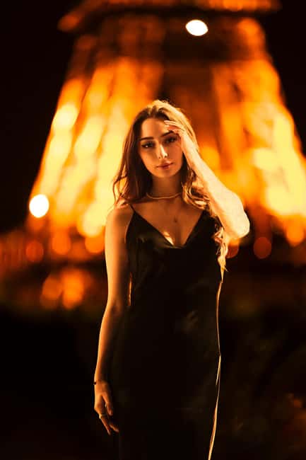 Paris: Eiffel Tower Night Photoshoot with 20 High End Edits - Key points to know before booking
