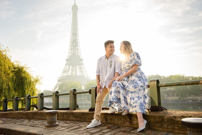 Paris: Eiffel Tower or Louvre Photoshoot - Best Spots - How the 30-minute session works
