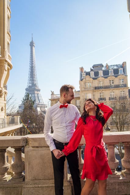 Paris: Eiffel Tower Photoshoot with a Professional - Is $29 good value?