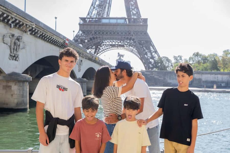 Paris: Eiffel Tower Premium Photoshoot - What This Paris Photoshoot Actually Gives You