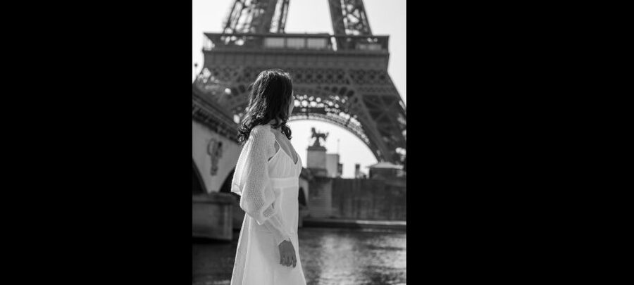 Paris: Eiffel Tower Private Photoshoot Experience - The practical limits of this Eiffel Tower session