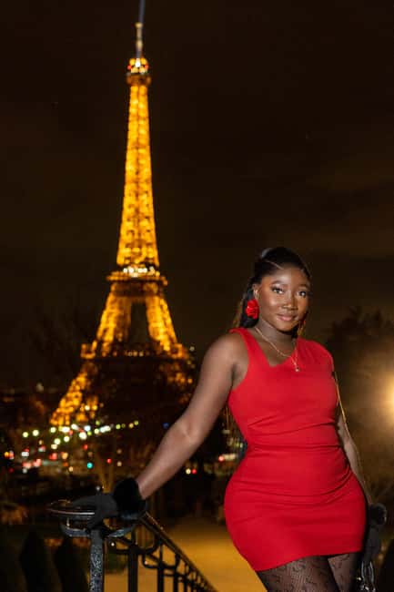 Paris: Eiffel Tower Private Professional Photoshoot - Who should book this experience