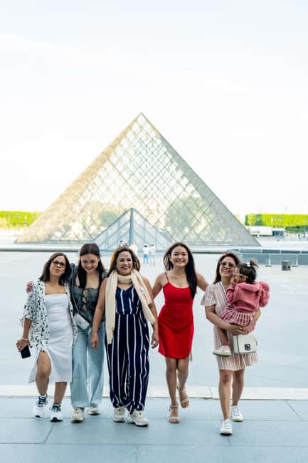 Paris: Louvre Photo Shoot - Why a Louvre photo session can be worth your time