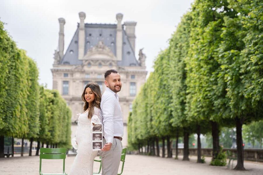 Paris: Louvre photoshoot or Seine bridges Eiffel Tower walk - Key points to know before booking