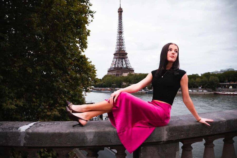 Paris: Luxury Photoshoot near the Eiffel Tower Photos in 24H - Is $53 good value for two people?