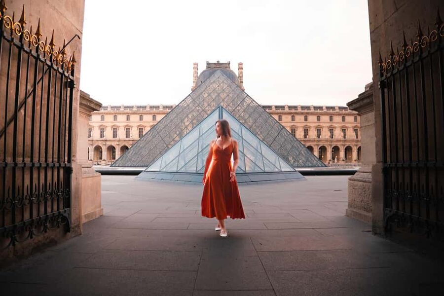 Paris: Luxury Photoshoot near the Eiffel Tower Photos in 24H - Timing, pace, and small practical concerns