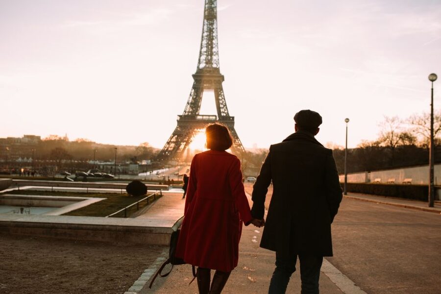 Paris: Photo Shoot with a Private Travel Photographer - Place du Trocadéro: the big Paris backdrop