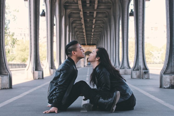 Paris Photo Shoot with Professional Photographer - The Eiffel Tower and Trocadéro views