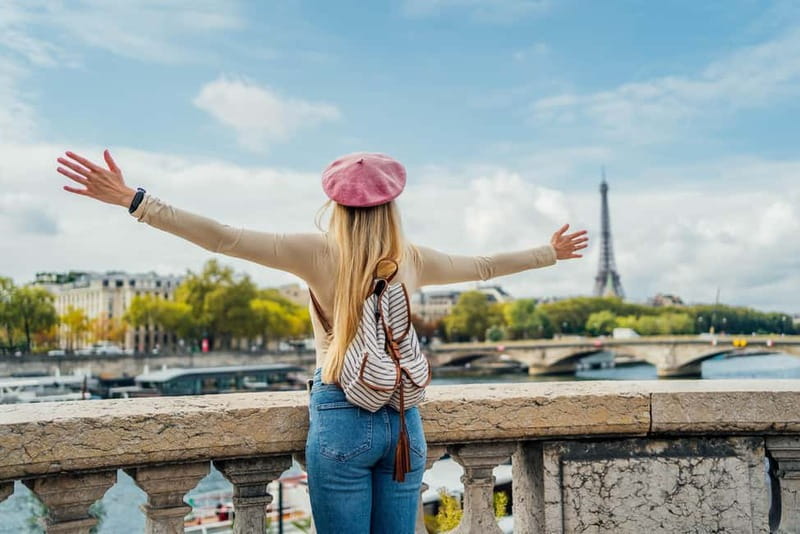 Paris: Photoshoot at The Big Three - Photo delivery, gallery options, and image value