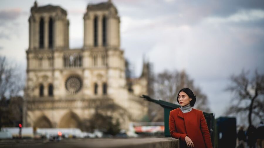 Paris: Premium Film Director Photoshoot & Natural Direction - Starting near Bir-Hakeim