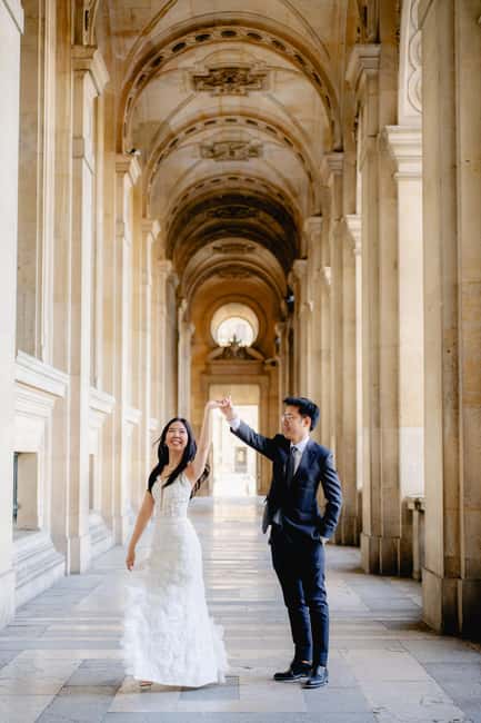 Paris: Premium Professional Photo Shoot - What Happens Before the Camera Comes Out
