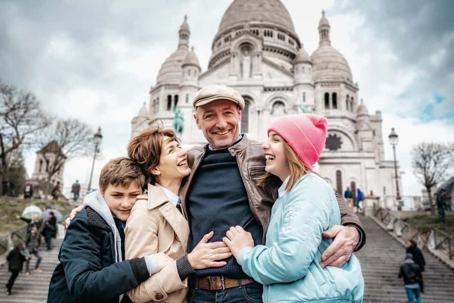 Paris: Private Montmartre Photoshoot with Parisian Charm - What the photographer adds to the experience