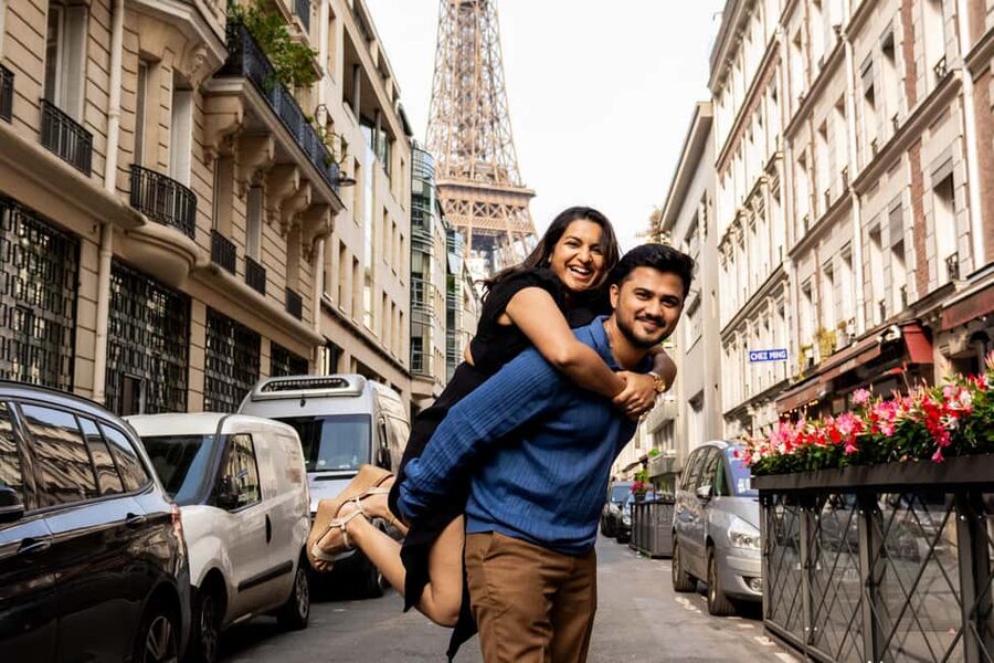 Paris: Private Photo Shoot in Two Locations - Why this short Paris photo session works