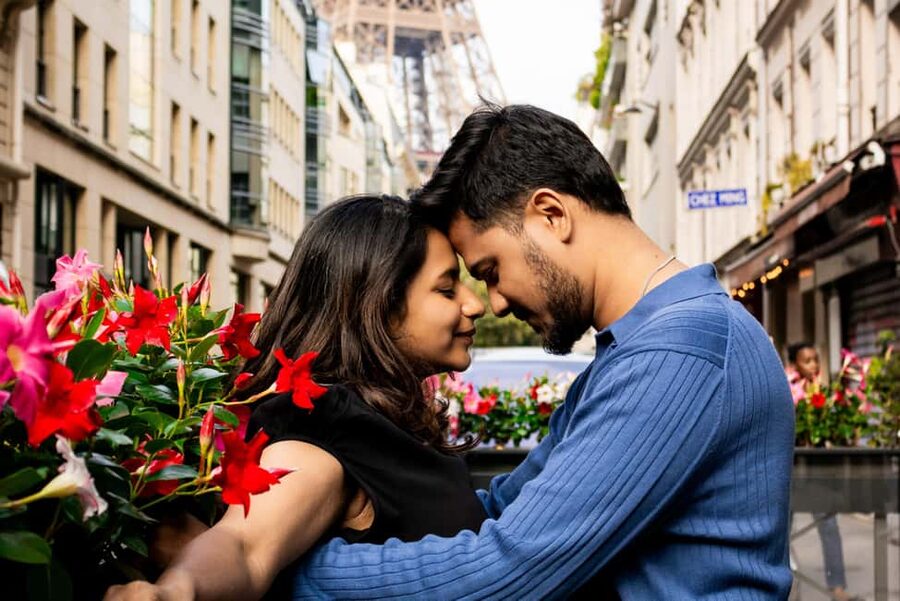 Paris: Private Photo Shoot in Two Locations - Natural direction for people who dislike posing