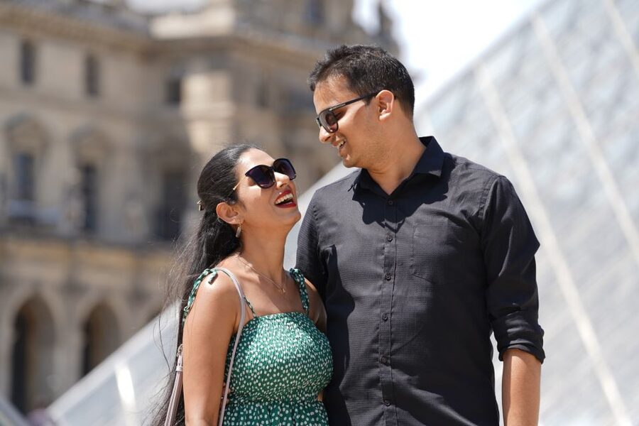 Paris: Private Photoshoot Outside the Louvre Museum - Key points to know before you book