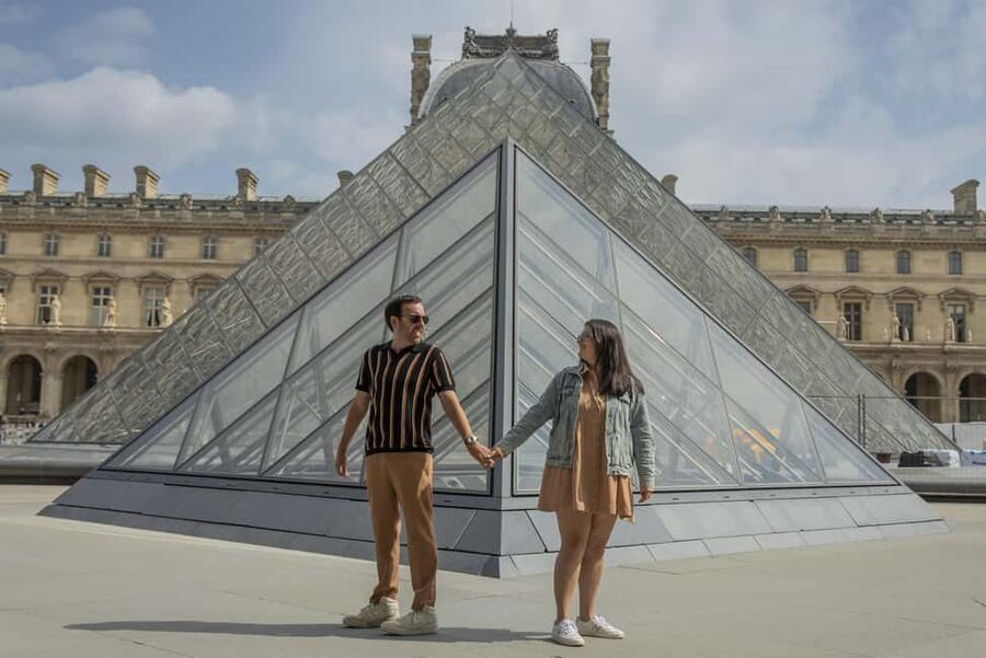Paris: Private Photoshoot Outside the Louvre Museum - Meeting at the Louis XIV statue