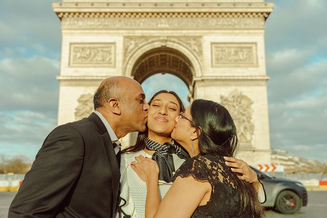 Paris: Professional Photoshoot at the Arc de Triomphe - Key points to know before booking