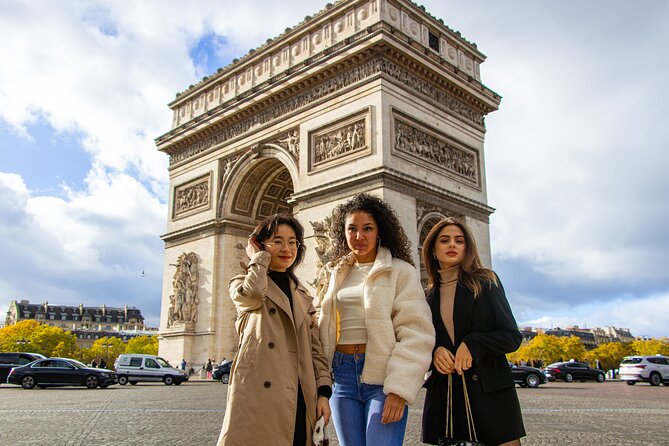 Paris: Professional Photoshoot at the Arc de Triomphe - Who will get the most from this photoshoot