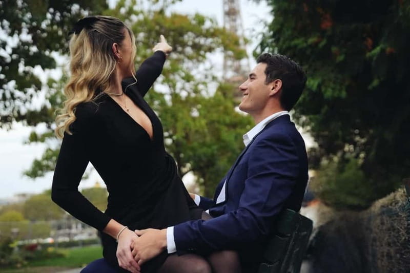 Paris: Professional Photoshoot by the Eiffel Tower - Key points to know before booking
