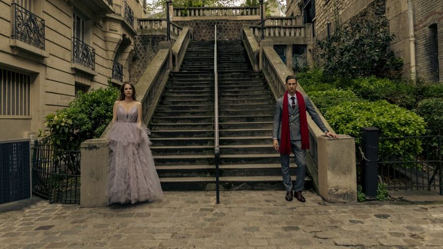 Paris: Professional Photoshoot with 300+ Photos + 1 present - Why 300 to 500 photos changes the value