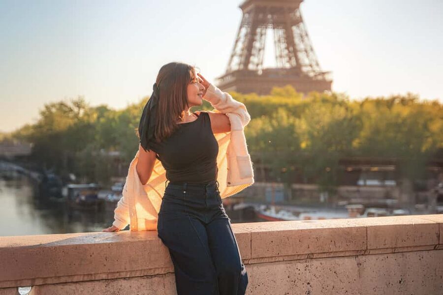 Paris: Professional Photoshoot with the Eiffel Tower - Three or four spots, with more variety than one postcard view